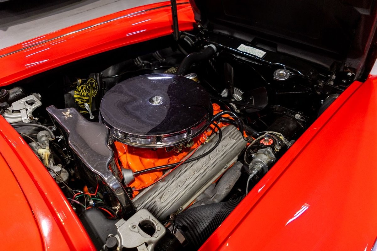 Chevrolet-Corvette-1960-Convertible-35