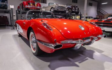 Chevrolet-Corvette-1960-Convertible-37