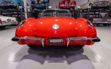 Chevrolet-Corvette-1960-Convertible-38