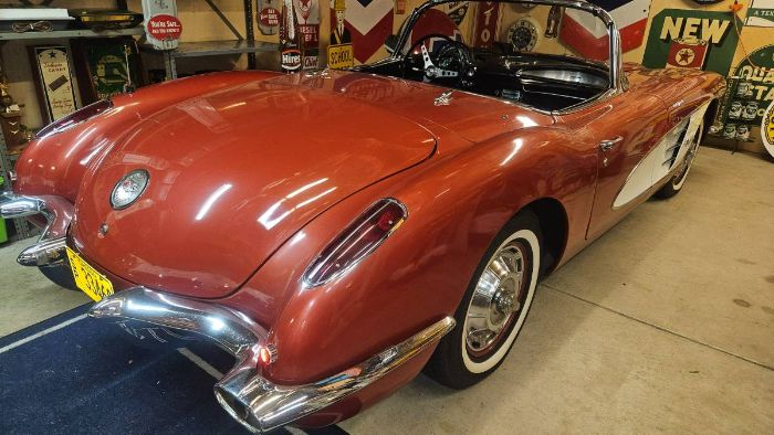 Chevrolet-Corvette-1960-Custom-1