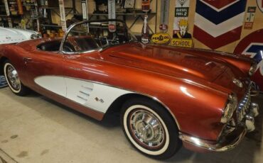 Chevrolet-Corvette-1960-Custom-3