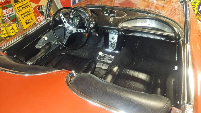 Chevrolet-Corvette-1960-Custom-4