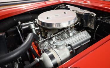 Chevrolet-Corvette-1961-Convertible-2