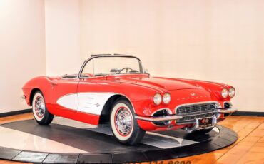 Chevrolet-Corvette-1961-Convertible-6