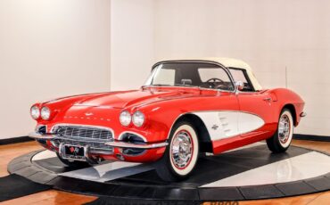 Chevrolet-Corvette-1961-Convertible-9