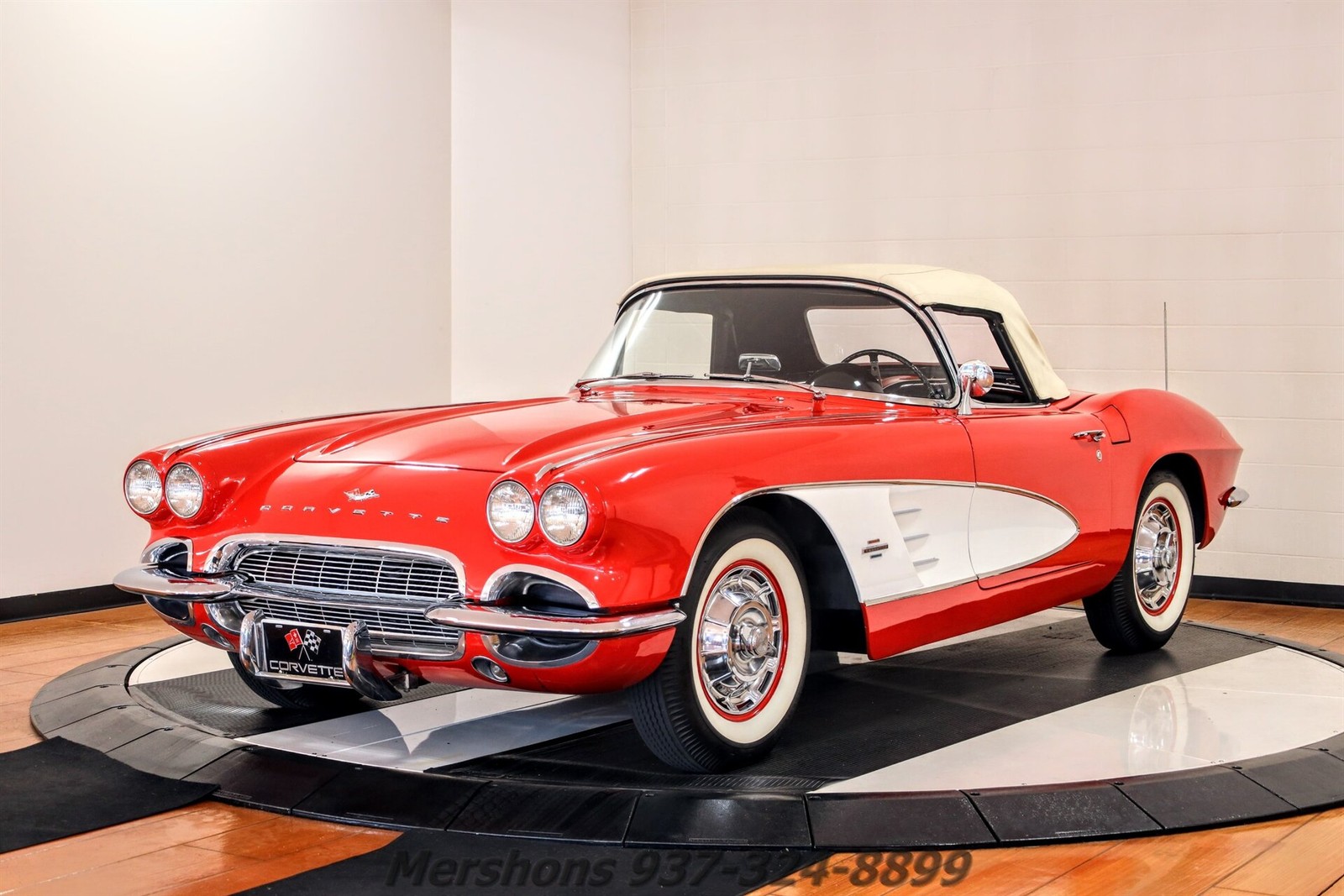 Chevrolet-Corvette-1961-Convertible-9