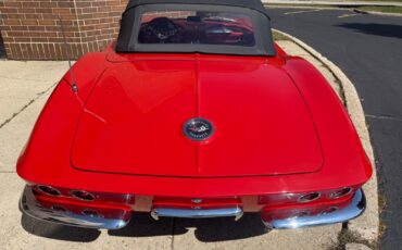 Chevrolet-Corvette-1962-Convertible-11