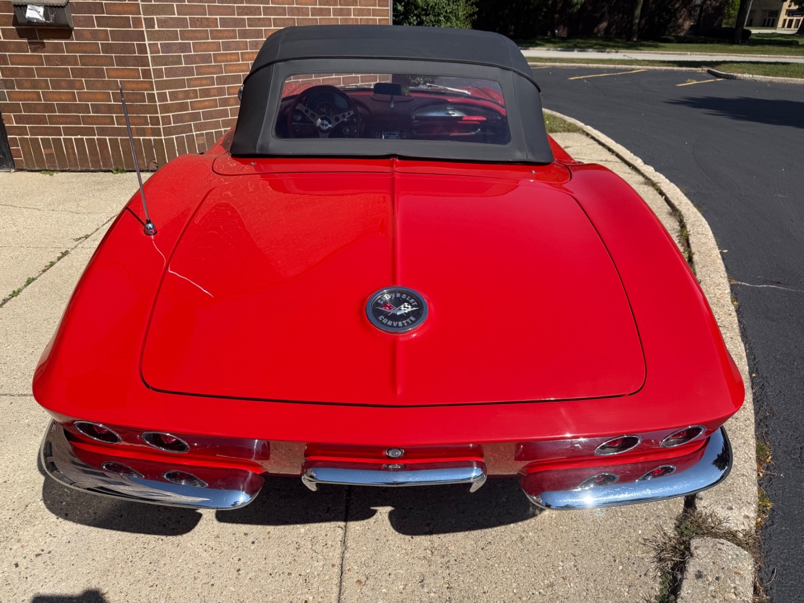 Chevrolet-Corvette-1962-Convertible-11