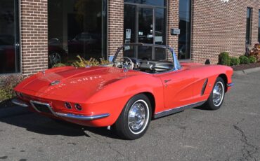 Chevrolet-Corvette-1962-Convertible-12