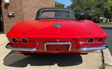 Chevrolet-Corvette-1962-Convertible-12