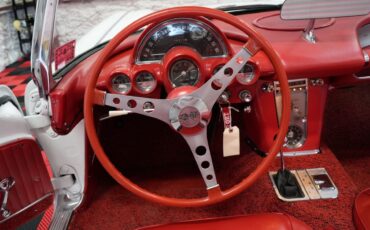 Chevrolet-Corvette-1962-Convertible-15