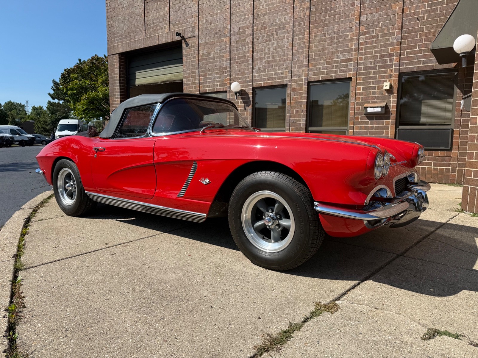 Chevrolet-Corvette-1962-Convertible-17