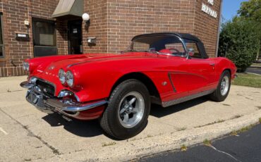 Chevrolet-Corvette-1962-Convertible-2