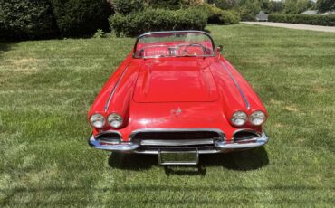 Chevrolet-Corvette-1962-Convertible-2
