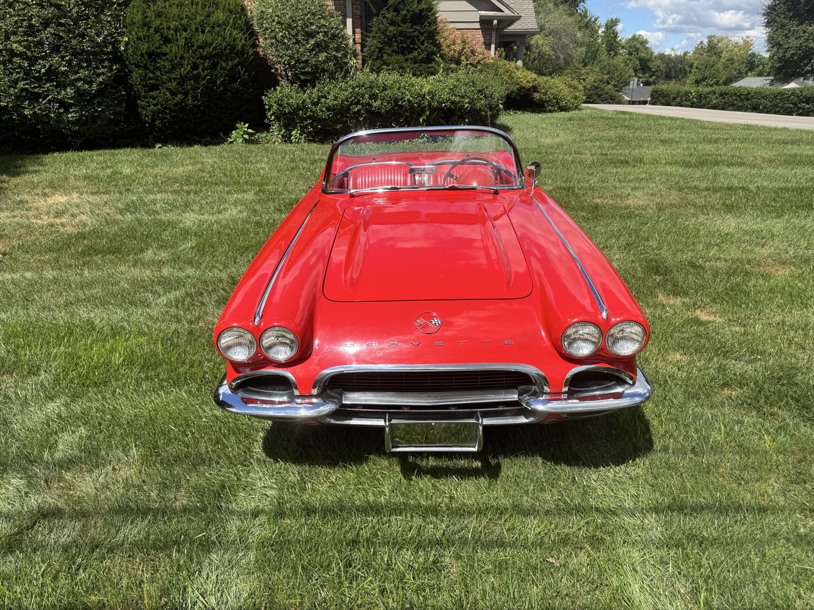 Chevrolet-Corvette-1962-Convertible-2