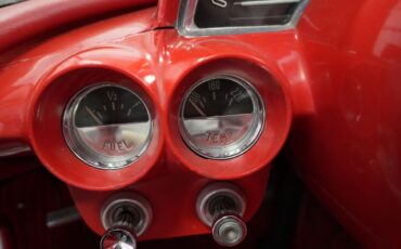 Chevrolet-Corvette-1962-Convertible-20