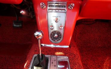 Chevrolet-Corvette-1962-Convertible-25