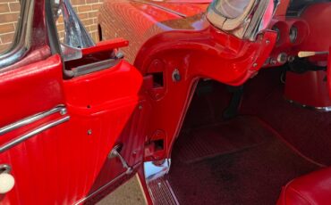 Chevrolet-Corvette-1962-Convertible-25