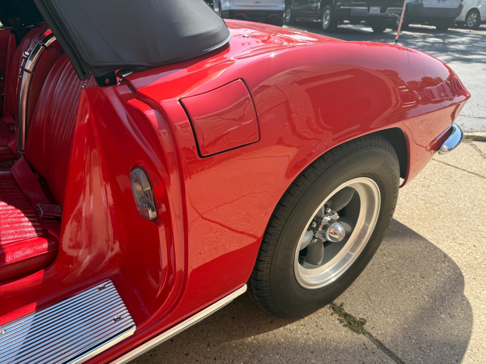 Chevrolet-Corvette-1962-Convertible-26