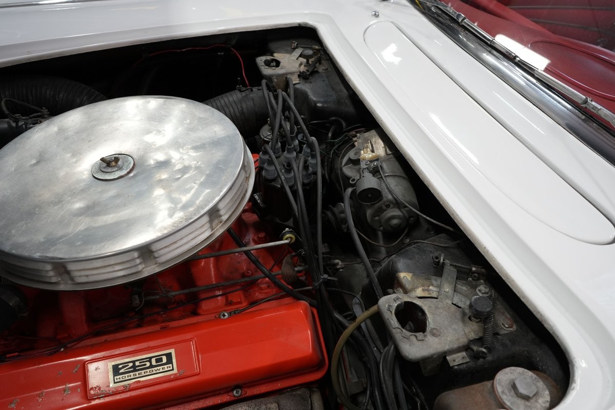 Chevrolet-Corvette-1962-Convertible-29