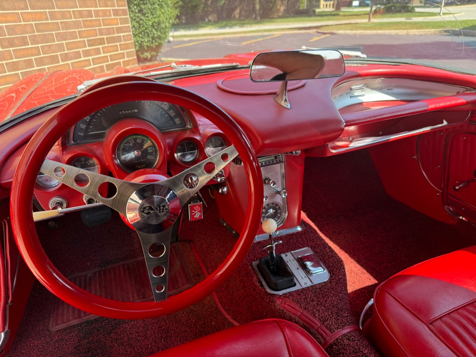 Chevrolet-Corvette-1962-Convertible-29