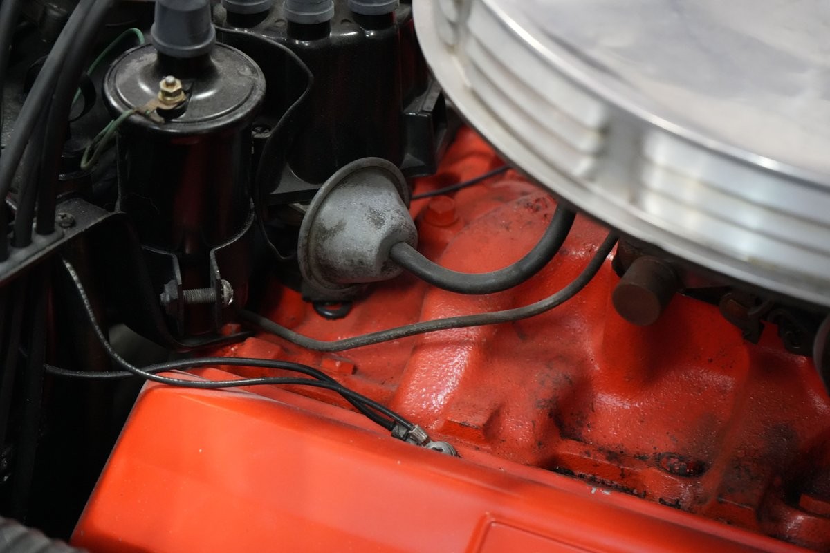 Chevrolet-Corvette-1962-Convertible-31