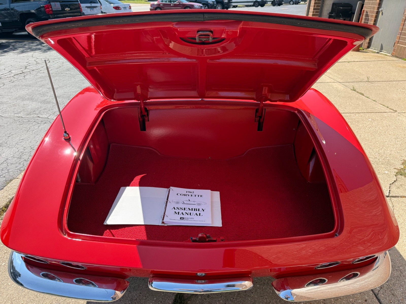 Chevrolet-Corvette-1962-Convertible-35