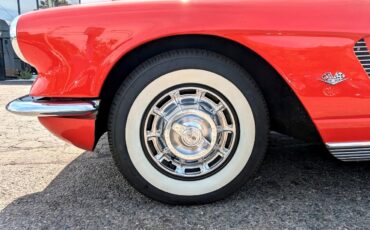 Chevrolet-Corvette-1962-Convertible-37