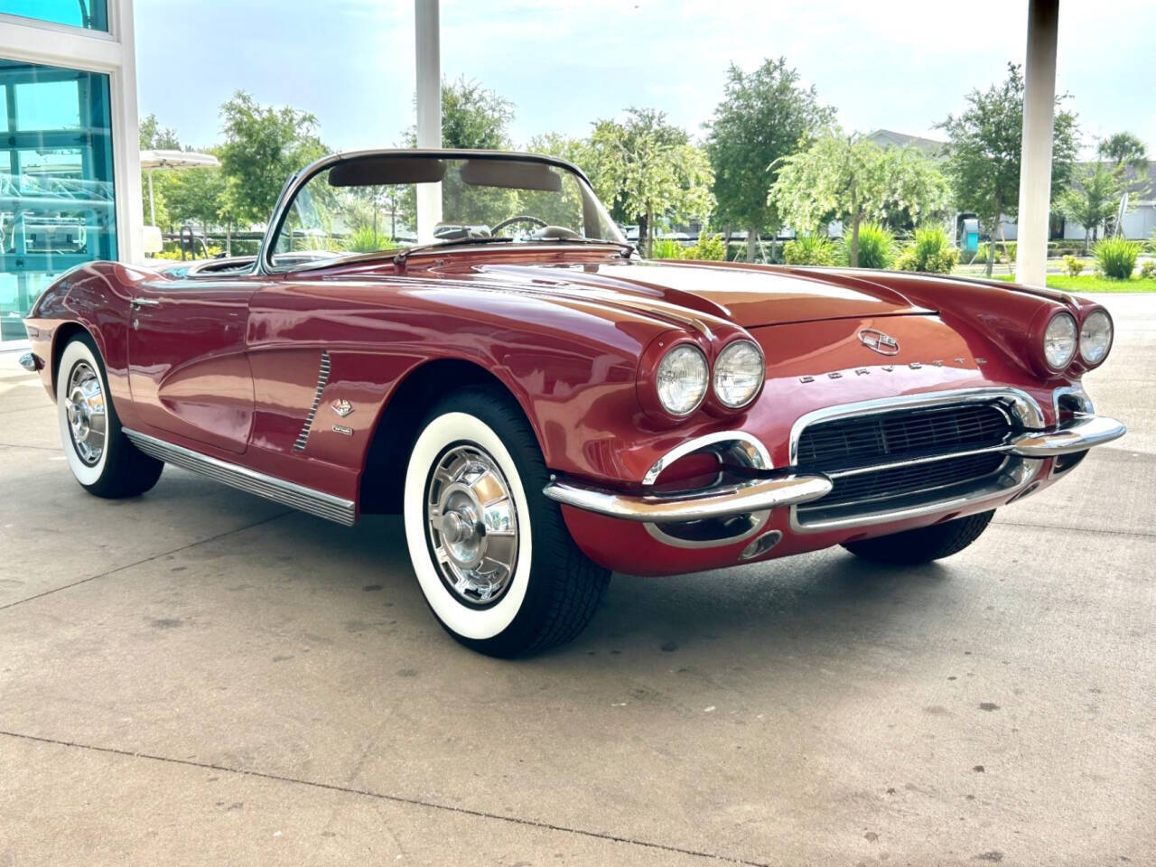Chevrolet-Corvette-1962-Sedan-2