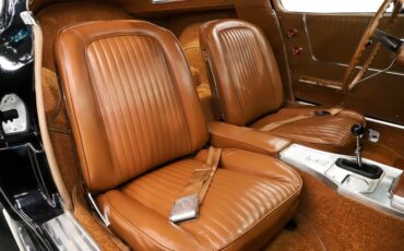 Chevrolet-Corvette-1963-Tuxedo-Black-Saddle-Tan-3