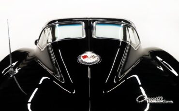 Chevrolet-Corvette-1963-Tuxedo-Black-Saddle-Tan-9