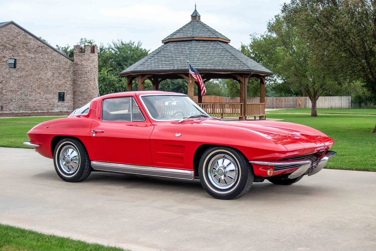 Chevrolet-Corvette-1964-10