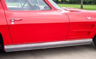 Chevrolet-Corvette-1964-11