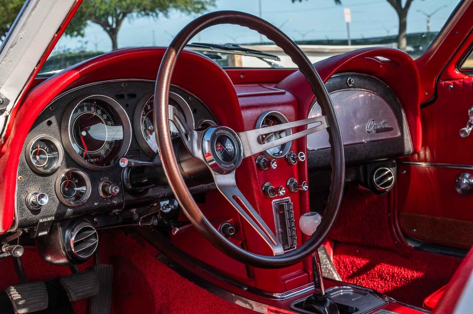 Chevrolet-Corvette-1964-2d-2-Door-Hard-TOP-10