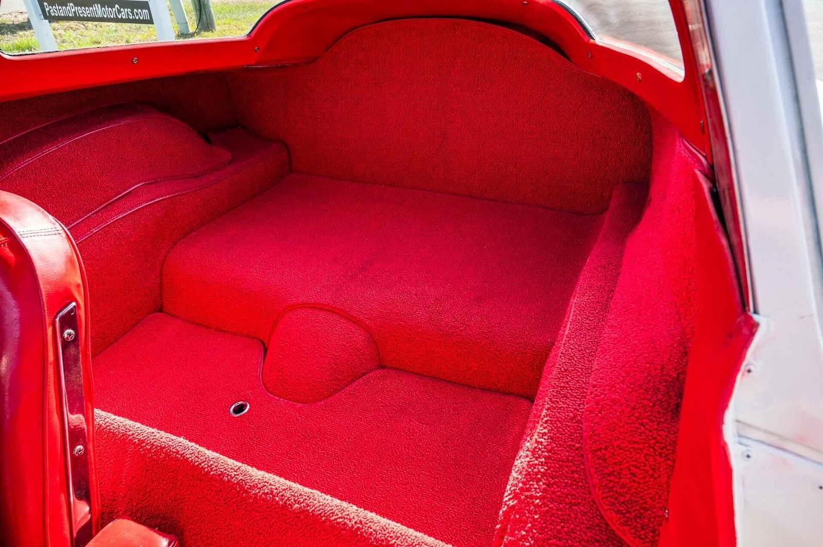 Chevrolet-Corvette-1964-2d-2-Door-Hard-TOP-15