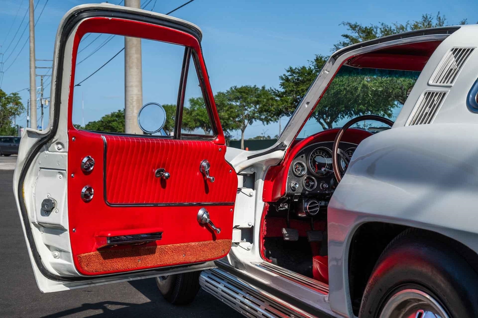 Chevrolet-Corvette-1964-2d-2-Door-Hard-TOP-21