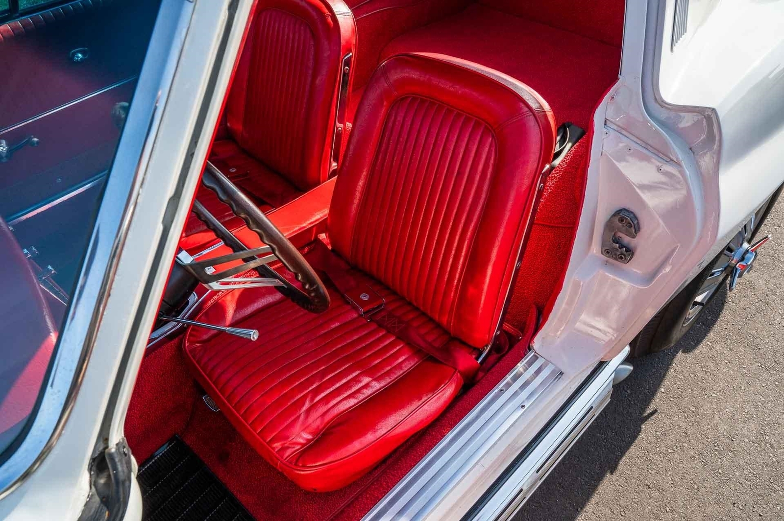 Chevrolet-Corvette-1964-2d-2-Door-Hard-TOP-24