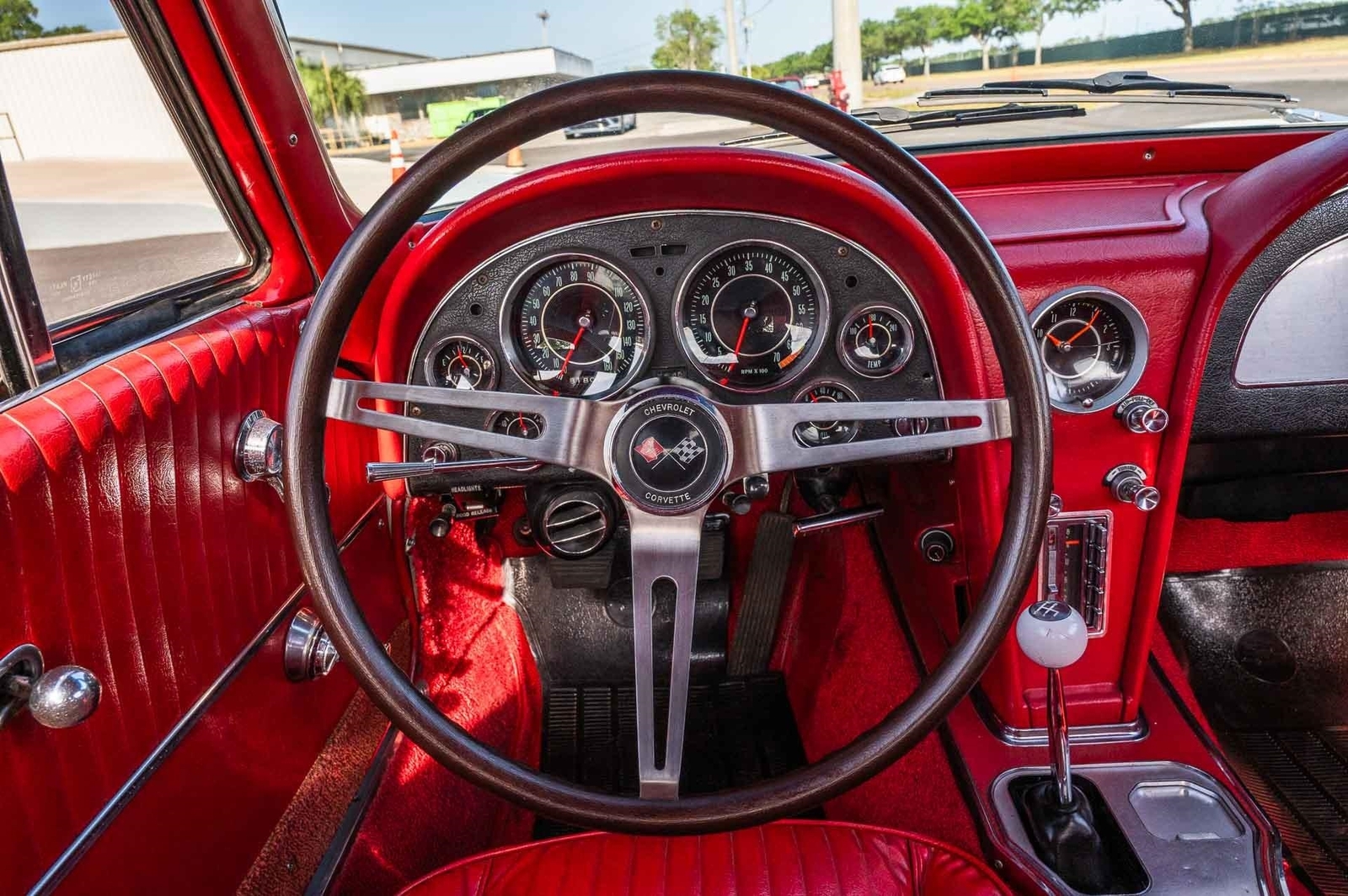 Chevrolet-Corvette-1964-2d-2-Door-Hard-TOP-30