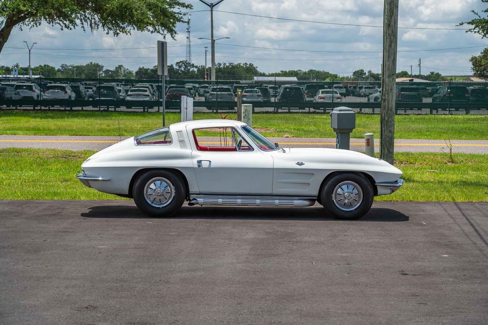 Chevrolet-Corvette-1964-2d-2-Door-Hard-TOP-6