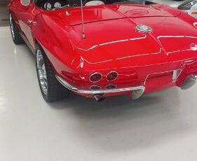 Chevrolet-Corvette-1964-3