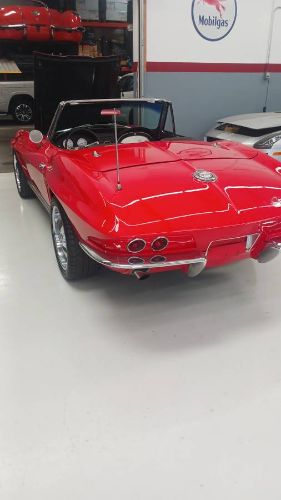 Chevrolet-Corvette-1964-3
