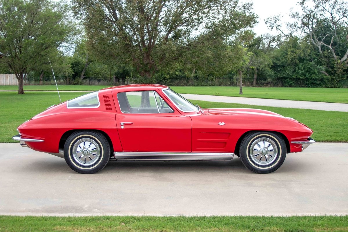 Chevrolet-Corvette-1964-8