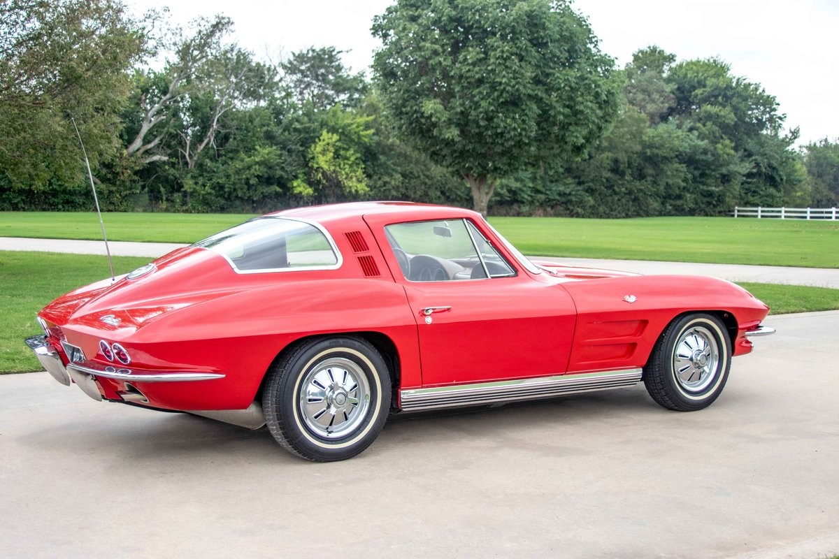 Chevrolet-Corvette-1964-9