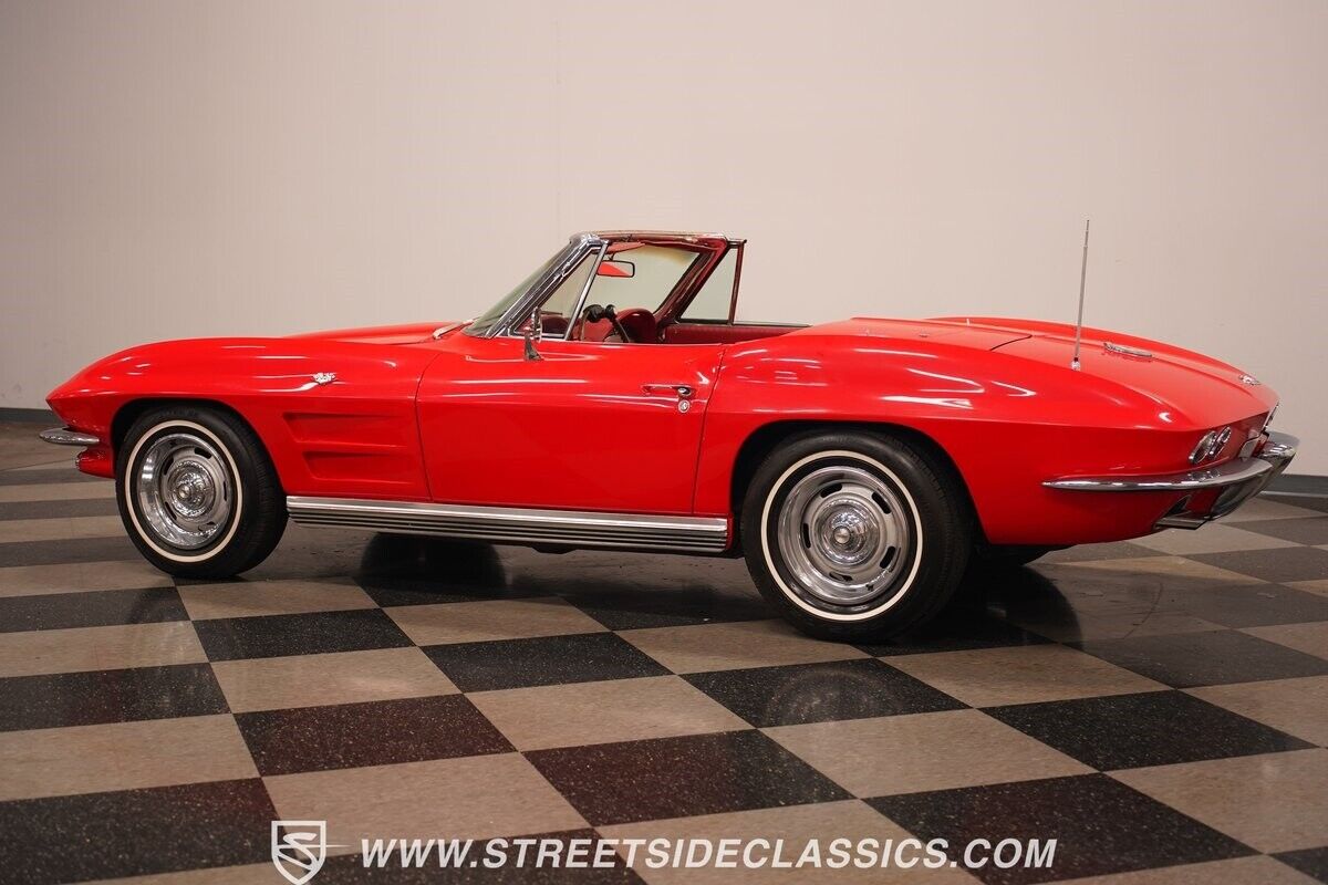Chevrolet-Corvette-1964-Convertible-10