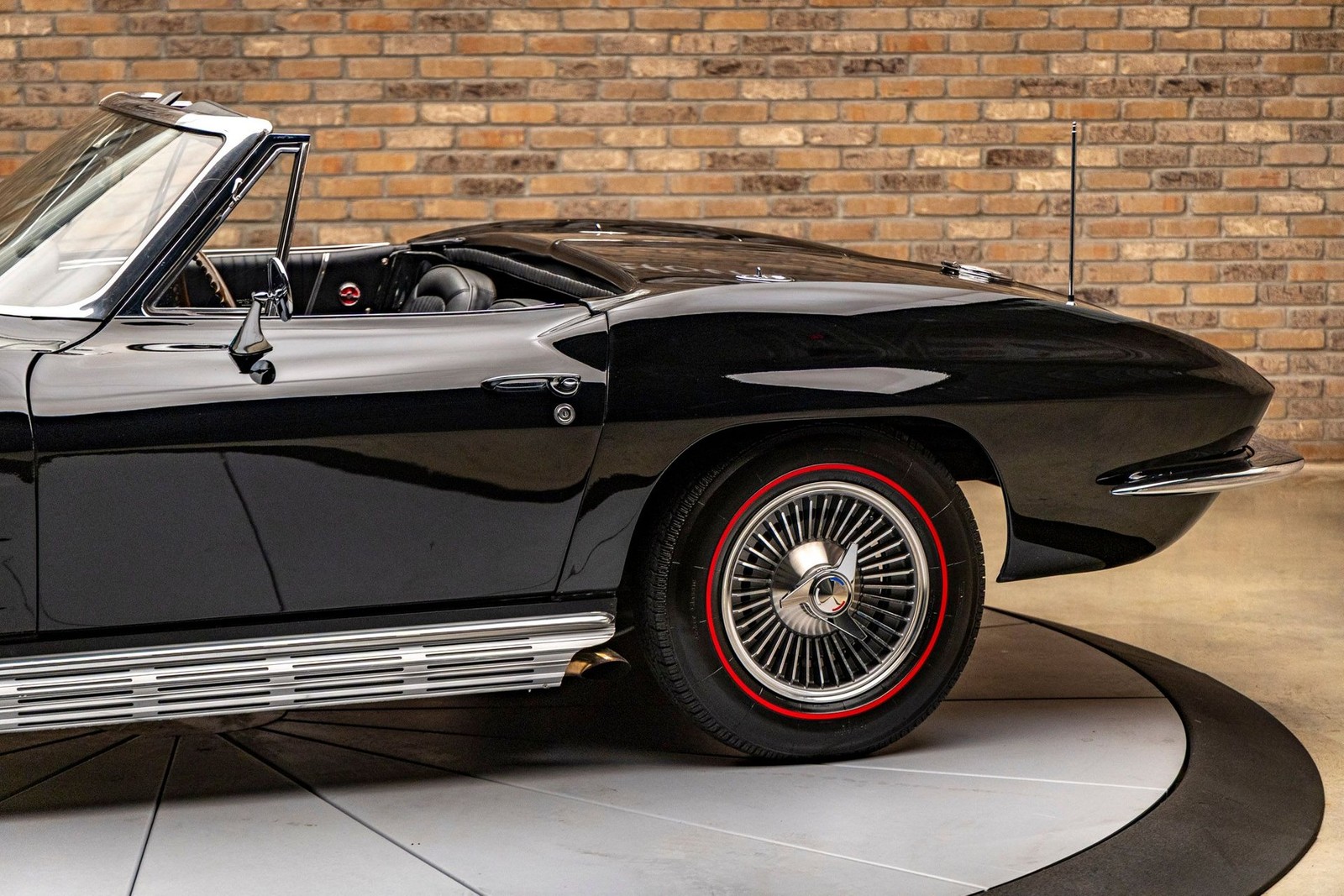 Chevrolet-Corvette-1964-Convertible-11