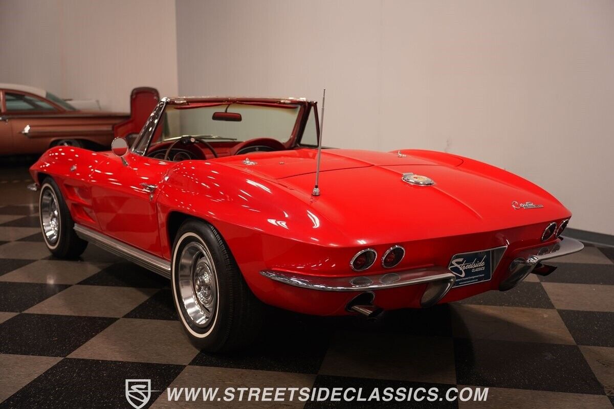 Chevrolet-Corvette-1964-Convertible-12