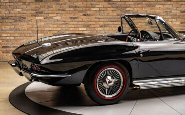 Chevrolet-Corvette-1964-Convertible-12