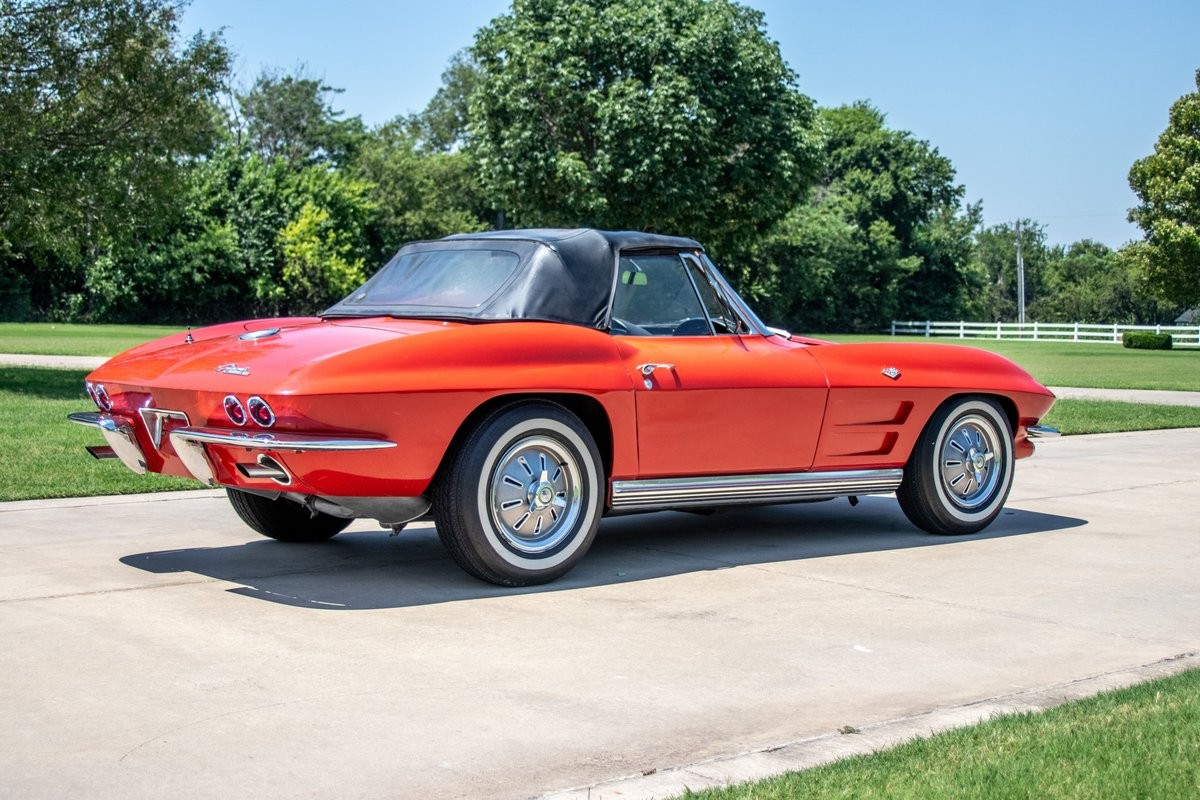 Chevrolet-Corvette-1964-Convertible-13