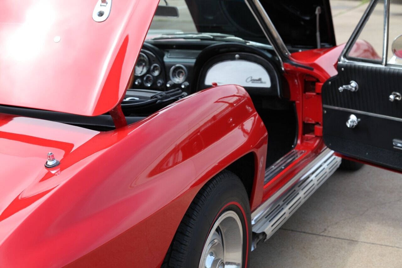 Chevrolet-Corvette-1964-Convertible-22