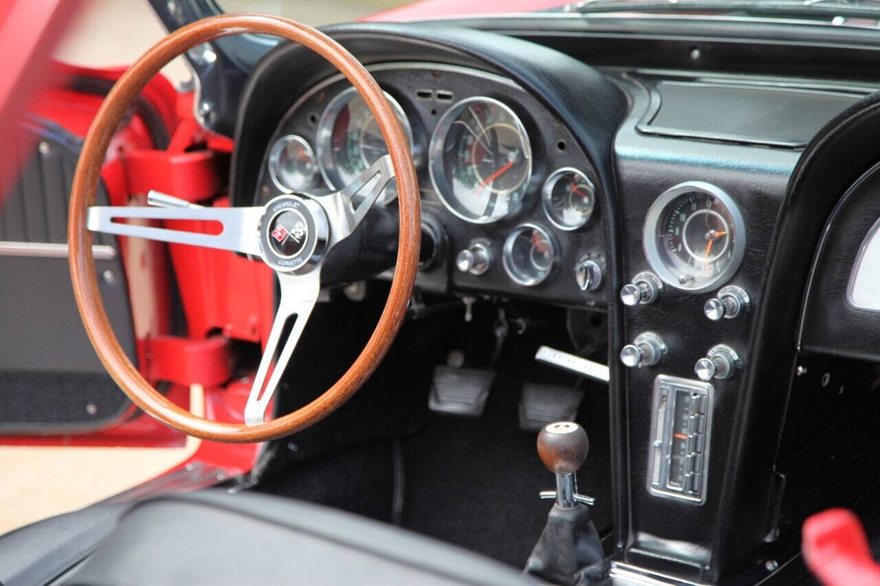 Chevrolet-Corvette-1964-Convertible-23